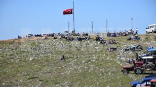 ZİRVEDE ŞEHİTLER ANILDI