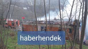 İki Katlı Bina Kullanılamaz Hale Geldi