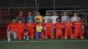 Yenimahallespor Sahaya İndi