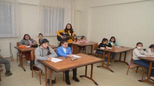 Gönüllü Öğretmenler öğrencilere büyük başarı sağlıyor