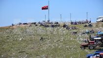 ZİRVEDE ŞEHİTLER ANILDI