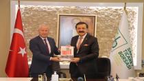 TOBB  Başkanı M. Rifat Hisarcıklıoğlu, Sakarya Ticaret Borsasını ziyaret etti