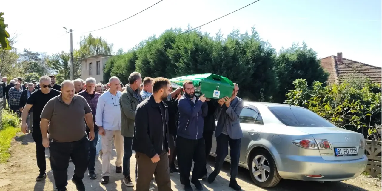 Özkür dualarla son yolculuğuna uğurlandı