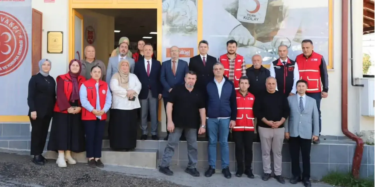 Kaymakam Gökpınar, Sosyal Yardımlaşma Vakfı ve Kızılay Aşevi’ni Ziyaret etti