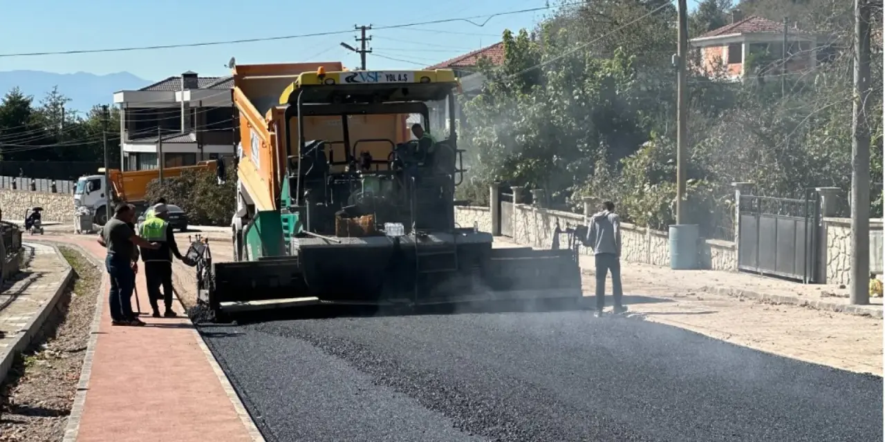 HENDEK’TE SAHA ÇALIŞMALARI İLÇENİN DÖRT BİR YANINDA SÜRÜYOR